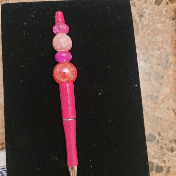 Unique Valentine's Day themed pen with black ink and a replacement cartridge - Picture 8 of 8